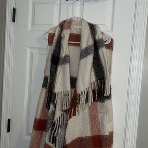 2 for $20/ Maurice’s sweater